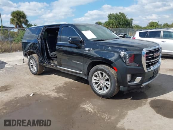 ✅ 2021 GMC Yukon XL SLT • VIN: 1GKS1GKD4MR403855 • Lot: 43620843. Listed on IAAI with 236,097 mi. Free auction sales archive from the USA and detailed vehicle history report at DreamBid. Image 1.