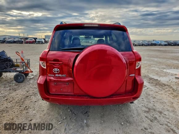 ✅ 2007 Toyota RAV4 Sport • VIN: JTMBD32VX75114155 • Lot: 92912915. Listed on Copart with 142,306 mi. Free auction sales archive from the USA and detailed vehicle history report at DreamBid. Image 6.