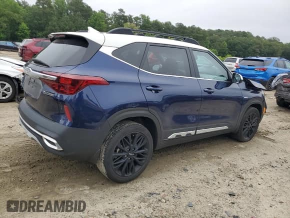 ✅ 2023 Kia Seltos Nightfall • VIN: KNDEUCA26P7448840 • Lot: 61000895. Listed on Copart with 22,653 mi. Free auction sales archive from the USA and detailed vehicle history report at DreamBid. Image 3.