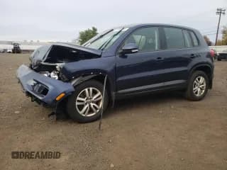 ✅ 2013 Volkswagen Tiguan S • VIN: WVGBV3AX2DW625859 • Lot: 91645555. Listed on Copart with 189,221 mi. Free auction sales archive from the USA and detailed vehicle history report at DreamBid. Image 1.