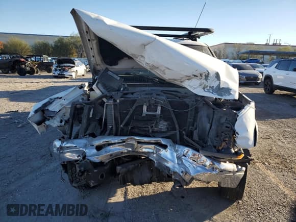 ✅ 2007 Chevrolet Silverado 2500HD Work Truck • VIN: 1GCHC24UX7E183097 • Лот: 87090165. Опубликован ранее на Copart с пробегом 200 699 миль. Бесплатный доступ к архиву аукционных продаж из США и подробный отчёт об истории автомобиля на DreamBid. Изображение 5.