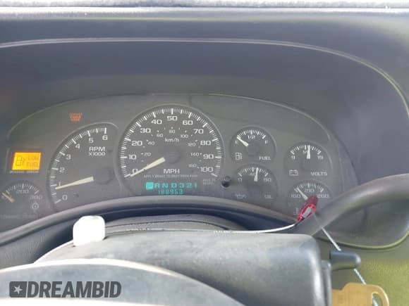 ✅ 2001 Chevrolet Silverado 2500HD • VIN: 1GCHC24G11E186939 • Lot: 42879961. Wystawiony na IAAI z przebiegiem 188 963 mil. Bezpłatny archiwum sprzedaży aukcyjnych z USA i szczegółowy raport historii pojazdu na DreamBid. Zdjęcie 7.