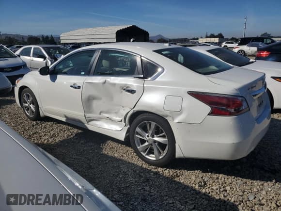 ✅ 2015 Nissan Altima 2.5 • VIN: 1N4AL3AP7FN350624 • Lot: 90709235. Listed on Copart with 131,137 mi. Free auction sales archive from the USA and detailed vehicle history report at DreamBid. Image 2.