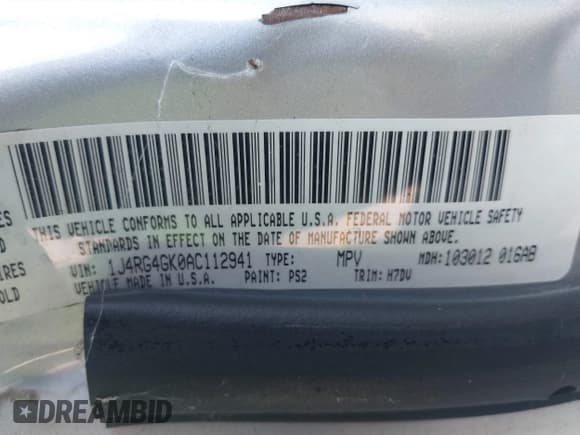 ✅ 2010 Jeep Commander Sport • VIN: 1J4RG4GK0AC112941 • Lot: 43895334. Listed on IAAI with 212,257 mi. Free auction sales archive from the USA and detailed vehicle history report at DreamBid. Image 9.