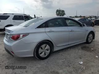 ✅ 2014 Hyundai Sonata • VIN: KMHEC4A44EA117017 • Lot: 66542364. Wystawiony na Copart z przebiegiem 54 270 mil. Bezpłatny archiwum sprzedaży aukcyjnych z USA i szczegółowy raport historii pojazdu na DreamBid. Zdjęcie 3.