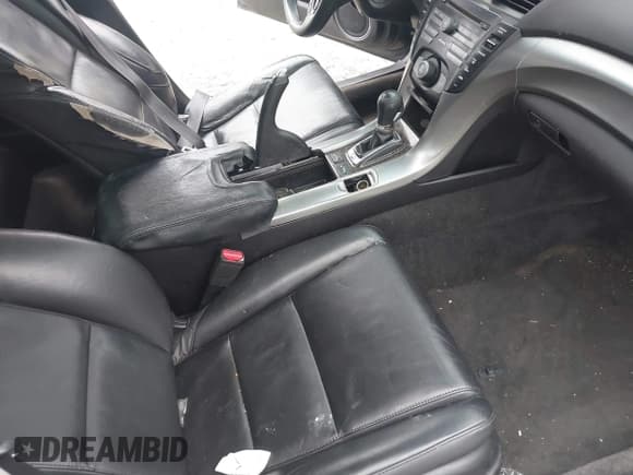 ✅ 2010 Acura TL • VIN: 19UUA8F24AA021680 • Lot: 41727274. Wystawiony na IAAI z przebiegiem 234 027 mil. Bezpłatny archiwum sprzedaży aukcyjnych z USA i szczegółowy raport historii pojazdu na DreamBid. Zdjęcie 5.