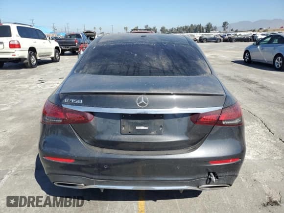 ✅ 2022 Mercedes-Benz E 350 • VIN: W1KZF8DB4NB077892 • Lot: 69404085. Listed on Copart with 74,067 mi. Free auction sales archive from the USA and detailed vehicle history report at DreamBid. Image 6.