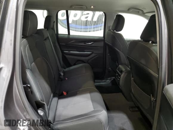 ✅ 2024 Jeep Grand Cherokee Laredo • VIN: 1C4RJHAG5R8954563 • Lot: 70363835. Listed on Copart with 45,084 mi. Free auction sales archive from the USA and detailed vehicle history report at DreamBid. Image 11.