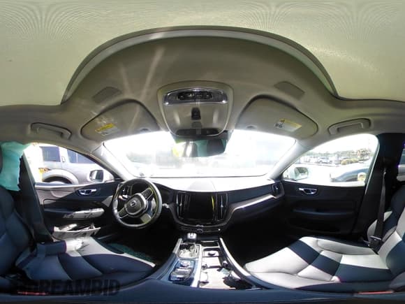 ✅ 2021 Volvo XC60 Momentum • VIN: YV4102RK7M1864450 • Лот: 43110186. Опубликован ранее на IAAI с пробегом 78 730 миль. Бесплатный доступ к архиву аукционных продаж из США и подробный отчёт об истории автомобиля на DreamBid. Изображение 19.