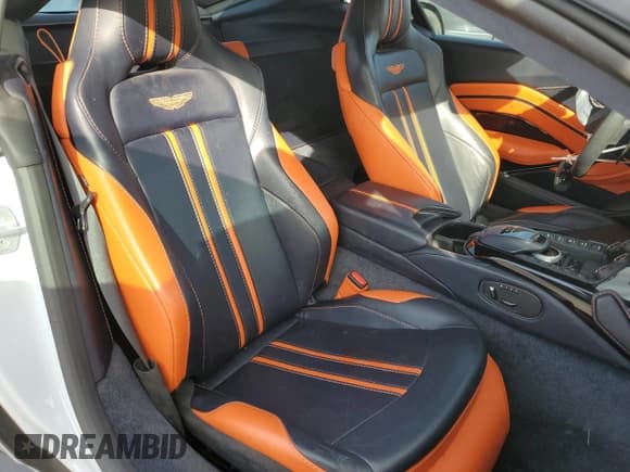 ✅ 2020 Aston Martin Vantage • VIN: SCFSMGAW1LGN03400 • Лот: 83032844. Опубликован ранее на Copart с пробегом 27 500 миль. Бесплатный доступ к архиву аукционных продаж из США и подробный отчёт об истории автомобиля на DreamBid. Изображение 10.