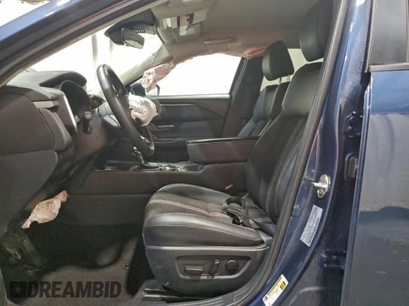 ✅ 2025 Mazda CX-50 S Preferred • VIN: 7MMVABBMXSN322682 • Lot: 96213705. Listed on Copart with 30,287 mi. Free auction sales archive from the USA and detailed vehicle history report at DreamBid. Image 7.