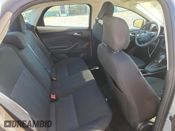 ✅ 2017 Ford Focus SE • VIN: 1FADP3F29HL266446 • Lot: 90981825. Listed on Copart with 83,619 mi. Free auction sales archive from the USA and detailed vehicle history report at DreamBid. Image 10.