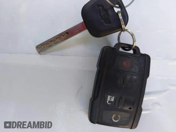 ✅ 2015 Chevrolet Silverado 2500HD LT • VIN: 1GC2KVEG2FZ548656 • Lot: 42496634. Wystawiony na IAAI z przebiegiem 248 812 mil. Bezpłatny archiwum sprzedaży aukcyjnych z USA i szczegółowy raport historii pojazdu na DreamBid. Zdjęcie 11.