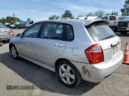 ✅ 2008 Kia Spectra • VIN: KNAFE161185017502 • Lot: 55814855. Wystawiony na Copart z przebiegiem 170 938 mil. Bezpłatny archiwum sprzedaży aukcyjnych z USA i szczegółowy raport historii pojazdu na DreamBid. Zdjęcie 2.