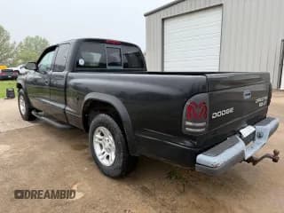 ✅ 2004 Dodge Dakota • VIN: 1D7GL12K94S552459 • Lot: 52153335. Wystawiony na Copart z przebiegiem 128 148 mil. Bezpłatny archiwum sprzedaży aukcyjnych z USA i szczegółowy raport historii pojazdu na DreamBid. Zdjęcie 3.