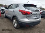 ✅ 2019 Nissan Rogue SV • VIN: JN1BJ1CR7KW631367 • Lot: 43681621. Wystawiony na IAAI z przebiegiem 129 715 mil. Bezpłatny archiwum sprzedaży aukcyjnych z USA i szczegółowy raport historii pojazdu na DreamBid. Zdjęcie 3.