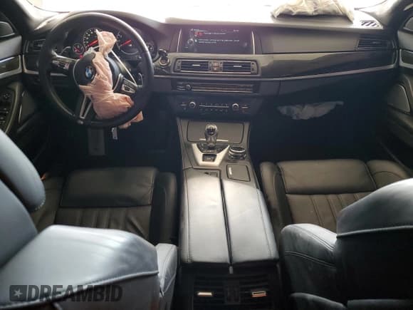 ✅ 2014 BMW M5 • VIN: WBSFV9C57ED593100 • Lot: 91987605. Wystawiony na Copart z przebiegiem 108 840 mil. Bezpłatny archiwum sprzedaży aukcyjnych z USA i szczegółowy raport historii pojazdu na DreamBid. Zdjęcie 8.