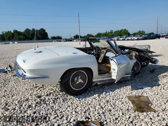 ✅ 1965 Chevrolet Corvette • VIN: 194675S100319 • Lot: 56328775. Wystawiony na Copart z przebiegiem 55 405 mil. Bezpłatny archiwum sprzedaży aukcyjnych z USA i szczegółowy raport historii pojazdu na DreamBid. Zdjęcie 3.