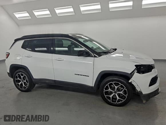 ✅ 2025 Jeep Compass Limited • VIN: 3C4NJDCN5ST514112 • Lot: 95560105. Listed on Copart with 34,832 mi. Free auction sales archive from the USA and detailed vehicle history report at DreamBid. Image 4.