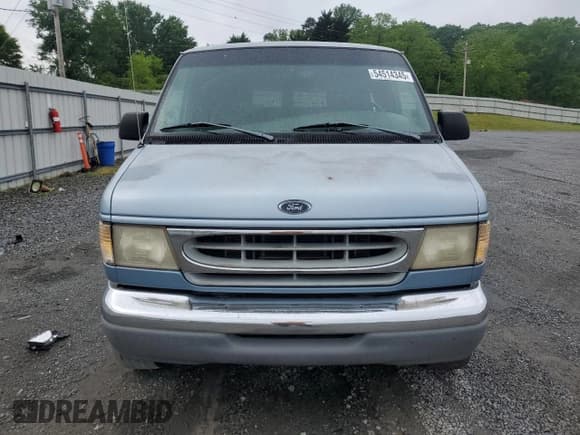 ✅ 1998 Ford Econoline Wagon XL • VIN: 1FBSS31SXWHB99545 • Lot: 54514345. Wystawiony na Copart z przebiegiem 182 370 mil. Bezpłatny archiwum sprzedaży aukcyjnych z USA i szczegółowy raport historii pojazdu na DreamBid. Zdjęcie 5.