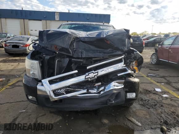 ✅ 2011 Chevrolet Silverado 1500 LT • VIN: 3GCPKSE3XBG329617 • Лот: 85758275. Опубликован ранее на Copart с пробегом 80 032 миль. Бесплатный доступ к архиву аукционных продаж из США и подробный отчёт об истории автомобиля на DreamBid. Изображение 5.