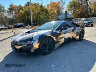 ✅ 2016 BMW i8 • VIN: WBY2Z2C56GV675932 • Lot: 90138925. Wystawiony na Copart z przebiegiem 88 721 mil. Bezpłatny archiwum sprzedaży aukcyjnych z USA i szczegółowy raport historii pojazdu na DreamBid. Zdjęcie 1.