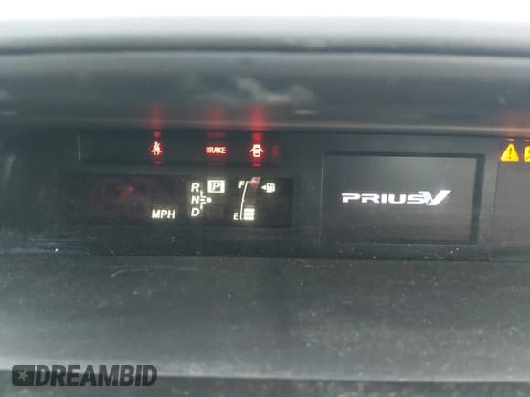 ✅ 2017 Toyota Prius Three • VIN: JTDZN3EU0HJ068102 • Lot: 43834790. Listed on IAAI with 146,469 mi. Free auction sales archive from the USA and detailed vehicle history report at DreamBid. Image 7.