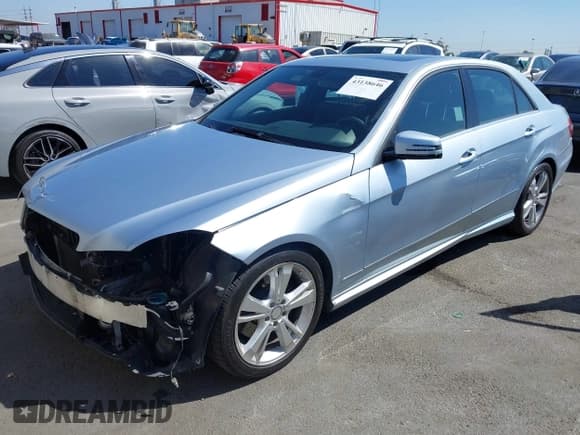 ✅ 2013 Mercedes-Benz E 350 Luxury • VIN: WDDHF5KB0DA661353 • Lot: 43138646. Listed on IAAI with 135,804 mi. Free auction sales archive from the USA and detailed vehicle history report at DreamBid. Image 22.