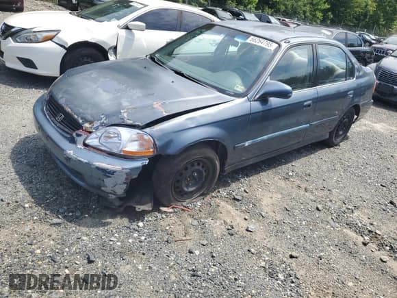 ✅ 1996 Honda Civic LX O • VIN: 2HGEJ6675TH526314 • Лот: 66264795. Опубликован ранее на Copart с пробегом 303 503 миль. Бесплатный доступ к архиву аукционных продаж из США и подробный отчёт об истории автомобиля на DreamBid. Изображение 1.