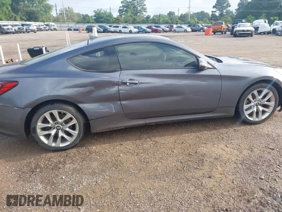 ✅ 2015 Hyundai Genesis Coupe 3.8L Base • VIN: KMHHU6KJ3FU124857 • Lot: 42168363. Wystawiony na IAAI z przebiegiem 130 469 mil. Bezpłatny archiwum sprzedaży aukcyjnych z USA i szczegółowy raport historii pojazdu na DreamBid. Zdjęcie 13.