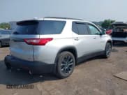 ✅ 2021 Chevrolet Traverse RS • VIN: 1GNEVJKW2MJ239524 • Lot: 42457194. Wystawiony na IAAI z przebiegiem 25 535 mil. Bezpłatny archiwum sprzedaży aukcyjnych z USA i szczegółowy raport historii pojazdu na DreamBid. Zdjęcie 4.