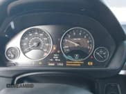 ✅ 2013 BMW 3 Series ActiveHybrid 3 • VIN: WBA3F9C58DF484300 • Lot: 43845828. Wystawiony na IAAI z przebiegiem 109 690 mil. Bezpłatny archiwum sprzedaży aukcyjnych z USA i szczegółowy raport historii pojazdu na DreamBid. Zdjęcie 7.