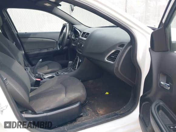 ✅ 2012 Dodge Avenger SE • VIN: 1C3CDZAB1CN310501 • Lot: 43096260. Listed on IAAI with 151,434 mi. Free auction sales archive from the USA and detailed vehicle history report at DreamBid. Image 5.