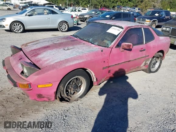 ✅ 1984 Porsche 944 • VIN: WP0AA0942EN460195 • Lot: 43522780. Wystawiony na IAAI z przebiegiem 37 819 mil. Bezpłatny archiwum sprzedaży aukcyjnych z USA i szczegółowy raport historii pojazdu na DreamBid. Zdjęcie 17.