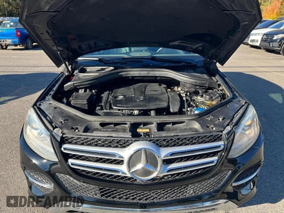 ✅ 2016 Mercedes-Benz GLE 350 • VIN: 4JGDA5JB9GA674367 • Lot: 92944075. Wystawiony na Copart z przebiegiem 103 984 mil. Bezpłatny archiwum sprzedaży aukcyjnych z USA i szczegółowy raport historii pojazdu na DreamBid. Zdjęcie 8.