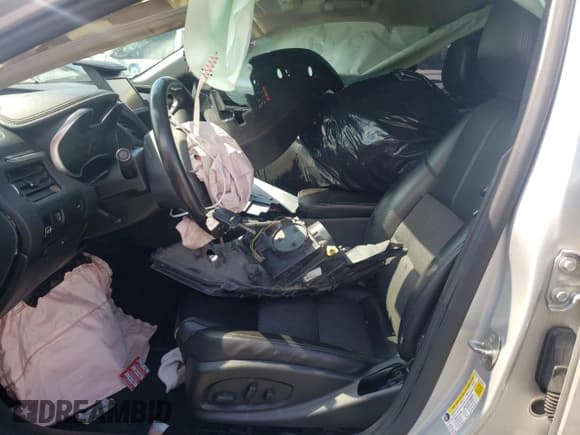 ✅ 2016 Chevrolet Impala LT • VIN: 2G1115S3XG9183616 • Лот: 72758464. Опубликован ранее на Copart с пробегом 235 236 миль. Бесплатный доступ к архиву аукционных продаж из США и подробный отчёт об истории автомобиля на DreamBid. Изображение 7.