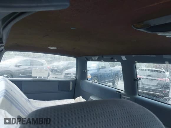 ✅ 1992 Plymouth Grand Voyager • VIN: 1P4GH54R8NX157251 • Лот: 42183609. Опубликован ранее на IAAI с пробегом 272 665 миль. Бесплатный доступ к архиву аукционных продаж из США и подробный отчёт об истории автомобиля на DreamBid. Изображение 8.