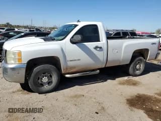 ✅ 2007 Chevrolet Silverado 2500HD 1LT • VIN: 1GCHK24607E554496 • Lot: 77594484. Wystawiony na Copart z przebiegiem 191 616 mil. Bezpłatny archiwum sprzedaży aukcyjnych z USA i szczegółowy raport historii pojazdu na DreamBid. Zdjęcie 1.