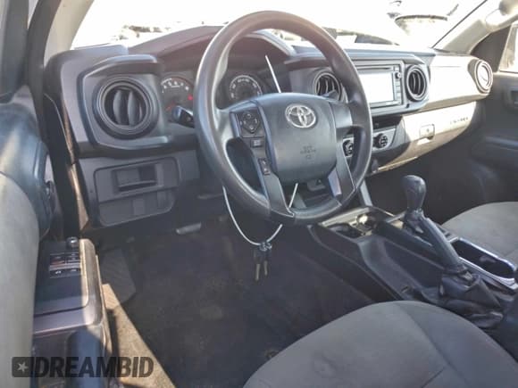 ✅ 2017 Toyota Tacoma SR • VIN: 5TFRX5GNXHX095543 • Лот: 94326875. Опубликован ранее на Copart с пробегом 165 928 миль. Бесплатный доступ к архиву аукционных продаж из США и подробный отчёт об истории автомобиля на DreamBid. Изображение 8.