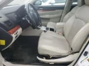 ✅ 2012 Subaru Outback Limited • VIN: 4S4BREKC0C2247168 • Лот: 82296995. Опубликован ранее на Copart с пробегом 176 068 миль. Бесплатный доступ к архиву аукционных продаж из США и подробный отчёт об истории автомобиля на DreamBid. Изображение 7.