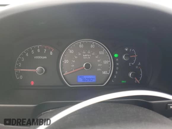 2008 Hyundai Elantra GLS z VIN KMHDU46D38U328729, wystawiony jako Copart lot #76823604 z przebiegiem 76 090 mil mil oraz Szkoda całkowita • Salvage title. Historia ofert i sprzedaży dostępna na DreamBid. Obrazek 9.