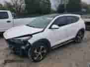 2018 Hyundai Tucson Value z VIN KM8J33A22JU757176, wystawiony jako Copart lot #90281095 z przebiegiem 104 599 mil mil oraz Czysty tytuł • Clean title. Historia ofert i sprzedaży dostępna na DreamBid. Obrazek 1.