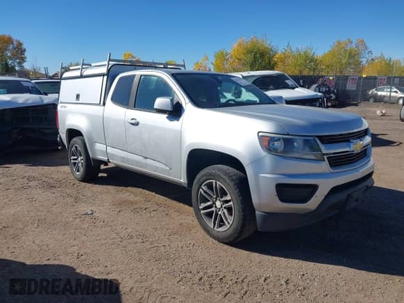 2019 Chevrolet Colorado 4WD Work Truck z VIN 1GCHTBEN4K1103011, wystawiony jako IAAI lot #43495424 z przebiegiem 144 011 mil mil oraz . Historia ofert i sprzedaży dostępna na DreamBid. Obrazek 1.