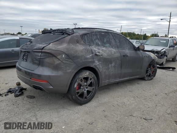 ✅ 2021 Maserati Levante S • VIN: ZN661YUA9MX369430 • Лот: 80117705. Опубликован ранее на Copart с пробегом Не указан. Бесплатный доступ к архиву аукционных продаж из США и подробный отчёт об истории автомобиля на DreamBid. Изображение 3.