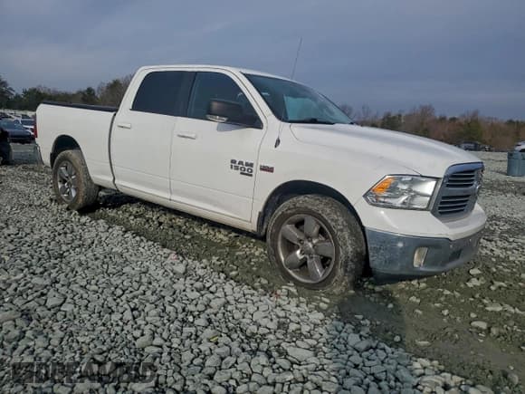 ✅ 2019 Ram 1500 SLT • VIN: 1C6RR6TT2KS561532 • Lot: 96398285. Listed on Copart with 211,556 mi. Free auction sales archive from the USA and detailed vehicle history report at DreamBid. Image 4.