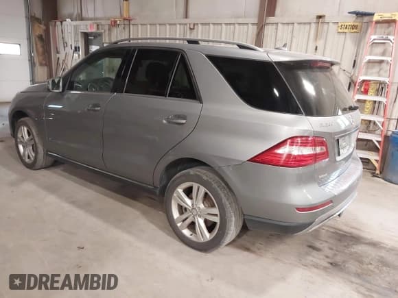 ✅ 2014 Mercedes-Benz M 350 • VIN: 4JGDA2EB2EA359609 • Lot: 42971205. Wystawiony na IAAI z przebiegiem 136 545 mil. Bezpłatny archiwum sprzedaży aukcyjnych z USA i szczegółowy raport historii pojazdu na DreamBid. Zdjęcie 3.