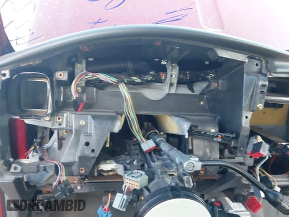 ✅ 2004 Ford Ranger XL Fleet • VIN: 1FTZR45EX4TA05896 • Lot: 43333647. Wystawiony na IAAI z przebiegiem Nie podano. Bezpłatny archiwum sprzedaży aukcyjnych z USA i szczegółowy raport historii pojazdu na DreamBid. Zdjęcie 7.