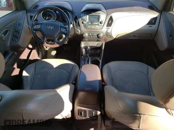 2015 Hyundai Tucson SE with VIN KM8JU3AG2FU072420, listed as a Copart auction lot 91281835 with 189,006 mi miles and Clean title. Bid and sale history available at DreamBid. Image 8.