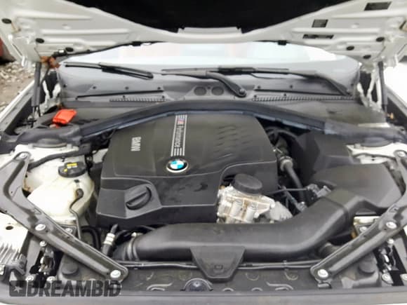 ✅ 2015 BMW 2 Series M235i • VIN: WBA1M1C57FVZ99313 • Lot: 31220780. Wystawiony na Copart z przebiegiem 34 911 mil. Bezpłatny archiwum sprzedaży aukcyjnych z USA i szczegółowy raport historii pojazdu na DreamBid. Zdjęcie 7.