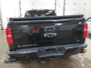 ✅ 2019 Chevrolet Silverado 1500 LT • VIN: 2GCVKPEC9K1117496 • Lot: 86855295. Wystawiony na Copart z przebiegiem 96 780 mil. Bezpłatny archiwum sprzedaży aukcyjnych z USA i szczegółowy raport historii pojazdu na DreamBid. Zdjęcie 6.